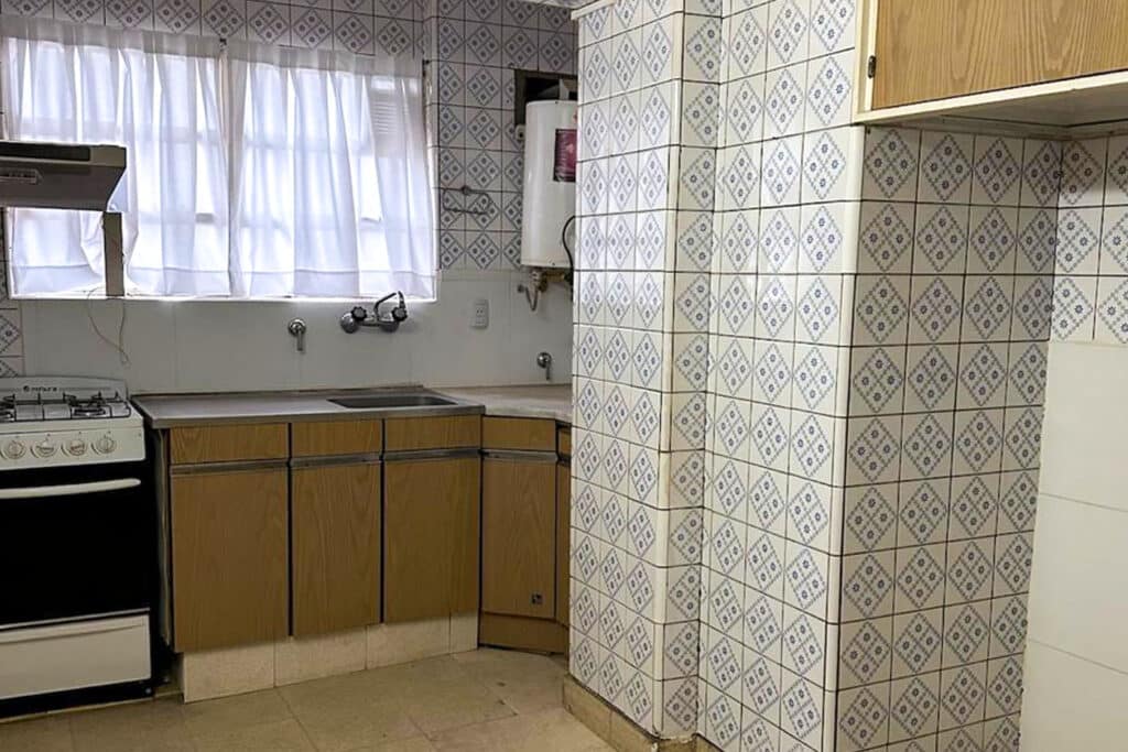 Mitre 486. Departamento de dos dormitorios y balcón image 3