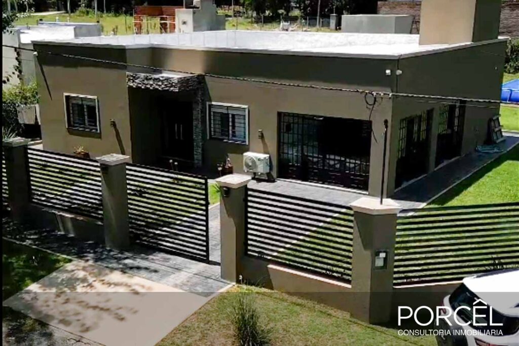 Casa Salvador Dallí Barrio La Guadalupe image 1