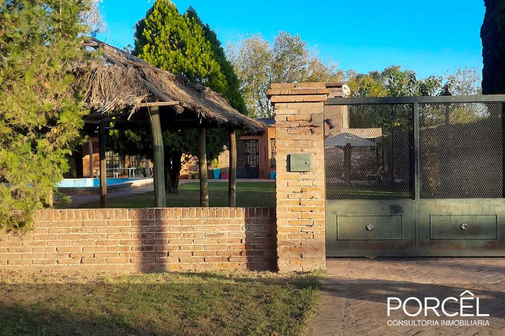 Quinta barrio Aeroclub image 1