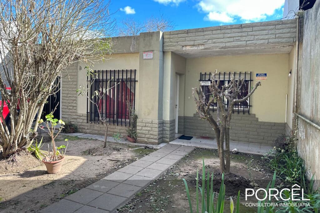 Menghi al 250. Barrio La Amalia image 1