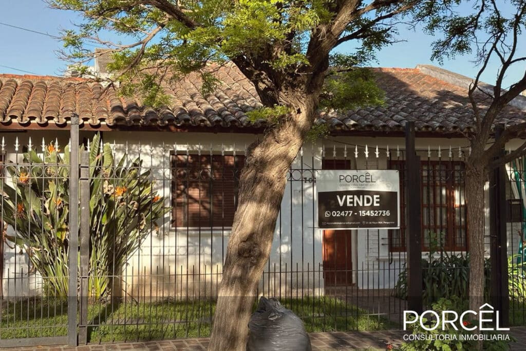 Casa J. J. Jiménez 700 image 1