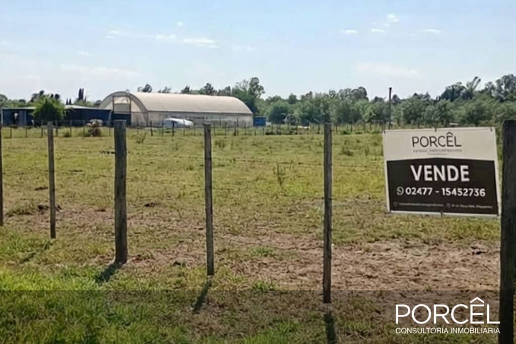 Terreno sobre calle Luis Ganella image 1